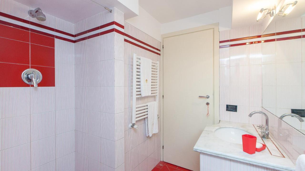 Trevi Colour- Rental In روما المظهر الخارجي الصورة